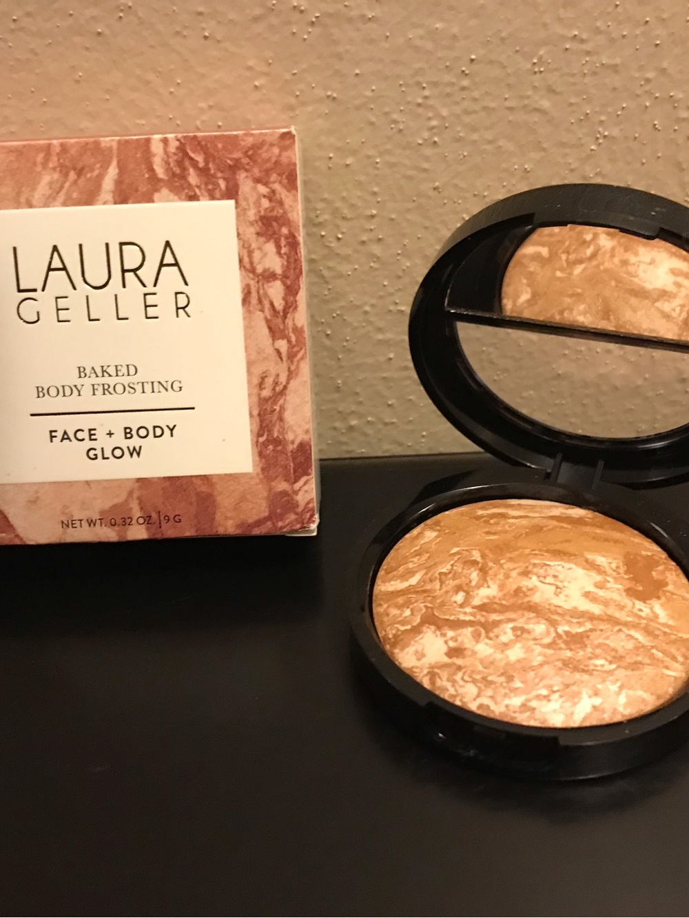 Laura Geller Baked Body Frosting Face + Body Glow - Bronze (Tahitian Glow) - Picture 2 of 5